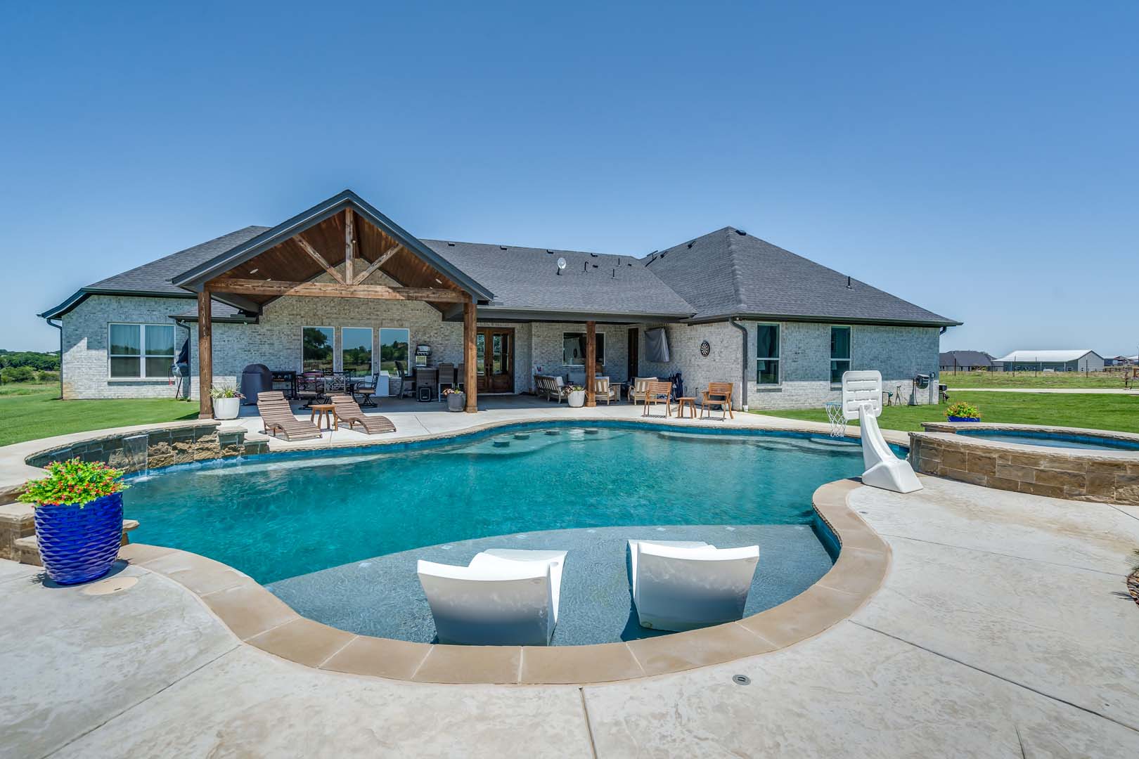 Lemaster Custom Pools (155) Custom Pools Godley, TX